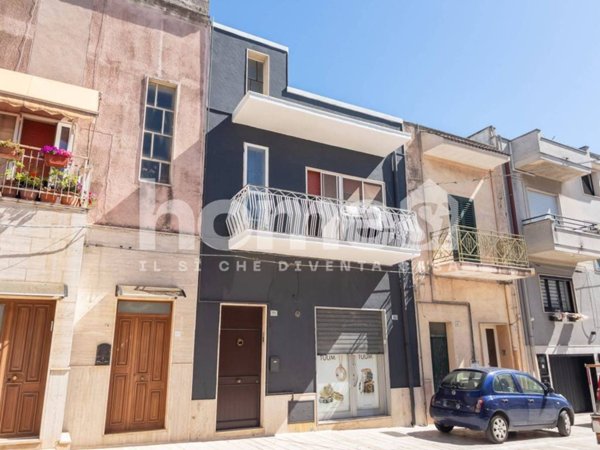 casa indipendente in vendita a Fragagnano