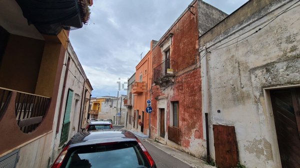 casa indipendente in vendita a Fragagnano