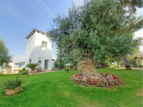 casa indipendente in vendita a Ginosa
