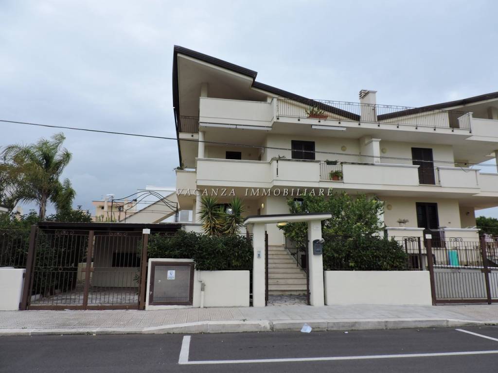 casa indipendente in vendita a Ginosa in zona Marina di Ginosa