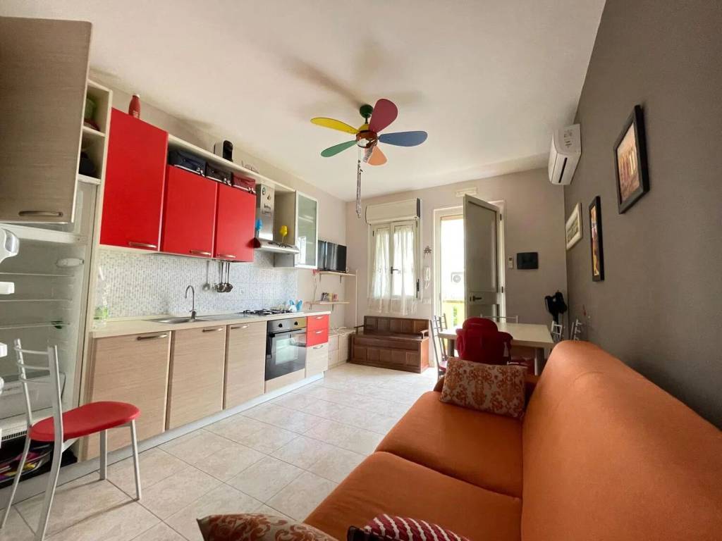 appartamento in vendita a Ginosa in zona Marina di Ginosa