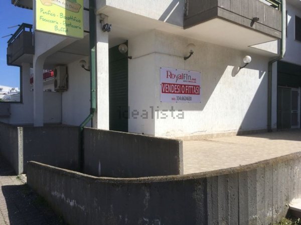 locale commerciale in vendita a Ginosa