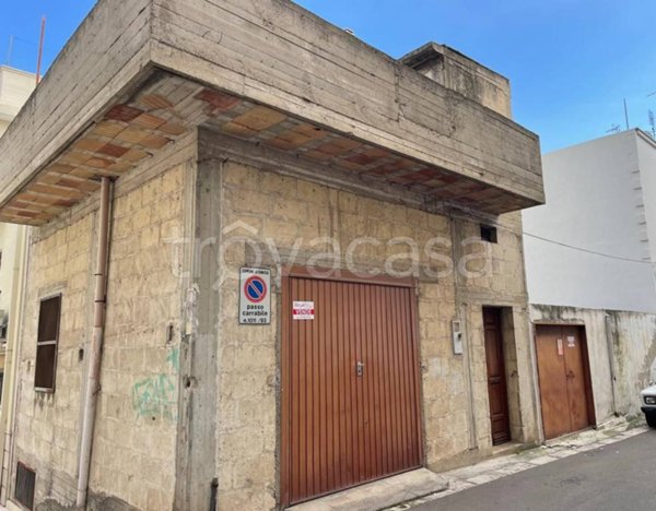 casa indipendente in vendita a Ginosa