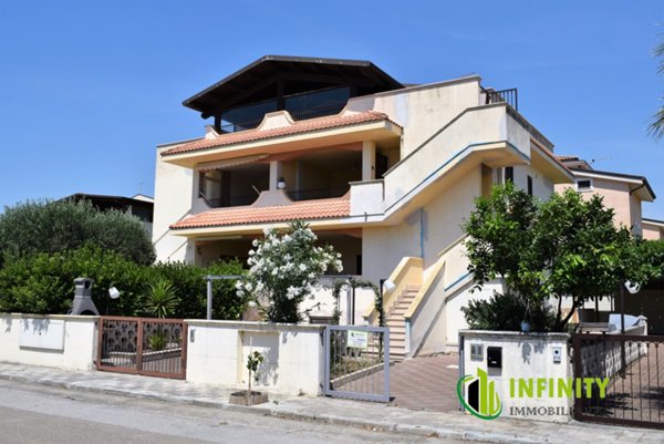 appartamento in vendita a Ginosa in zona Marina di Ginosa