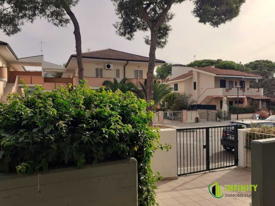 appartamento in vendita a Ginosa in zona Marina di Ginosa