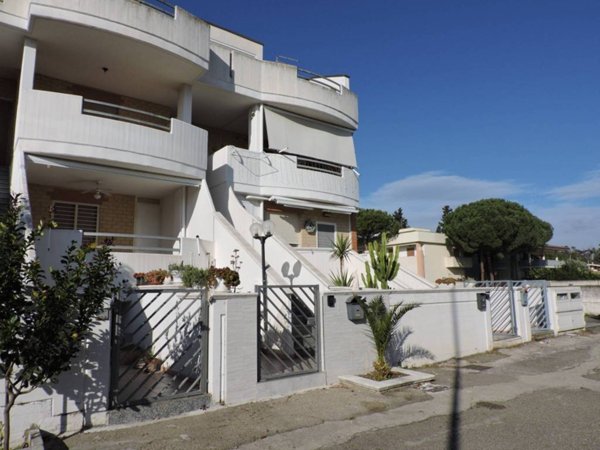 appartamento in vendita a Ginosa in zona Marina di Ginosa