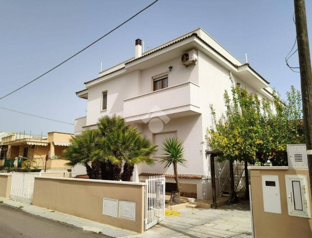casa indipendente in vendita a Ginosa in zona Marina di Ginosa
