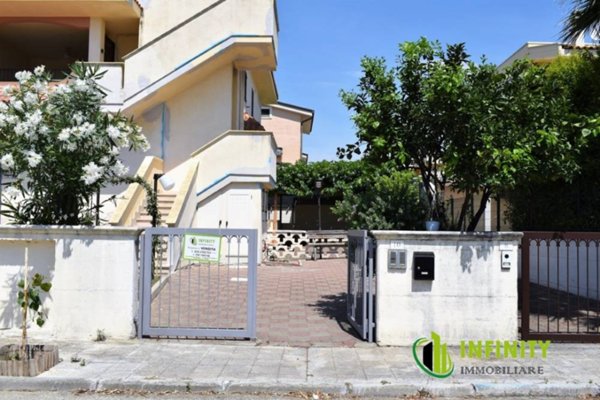 appartamento in vendita a Ginosa in zona Marina di Ginosa