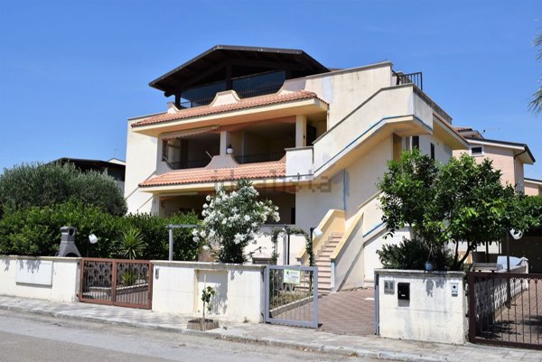 appartamento in vendita a Ginosa in zona Marina di Ginosa