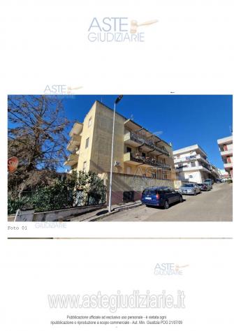 locale commerciale in vendita a Ginosa