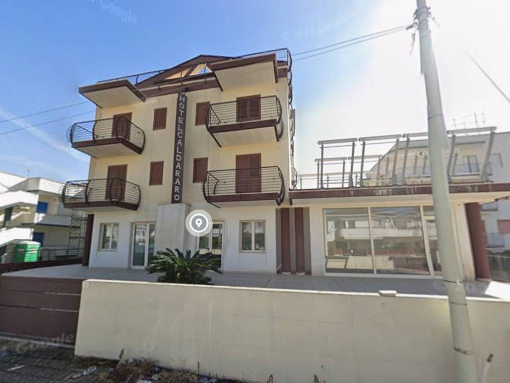 intera palazzina in vendita a Ginosa in zona Marina di Ginosa