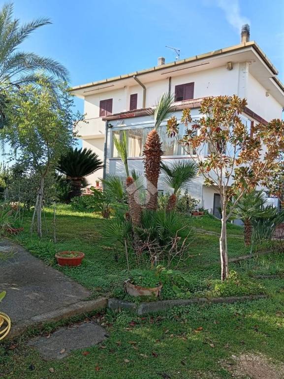 casa indipendente in vendita a Ginosa