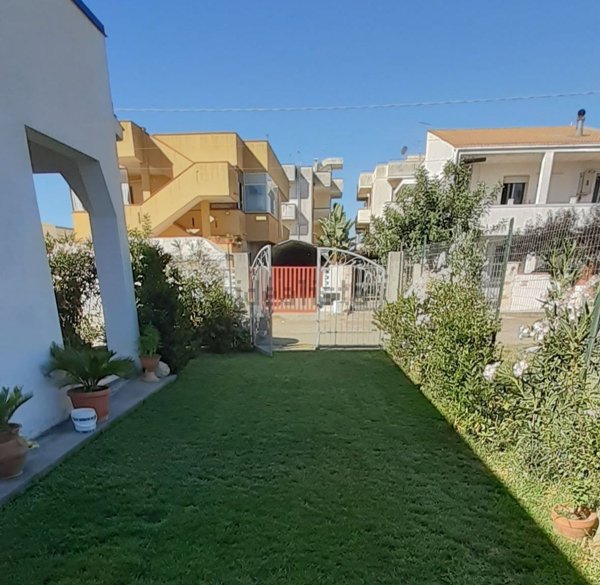 casa indipendente in vendita a Ginosa