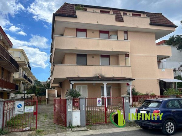 appartamento in vendita a Ginosa in zona Marina di Ginosa