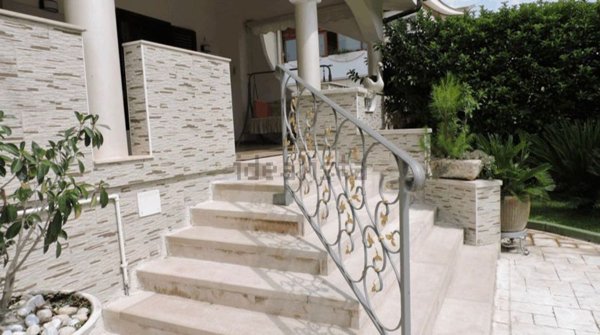 casa indipendente in vendita a Ginosa