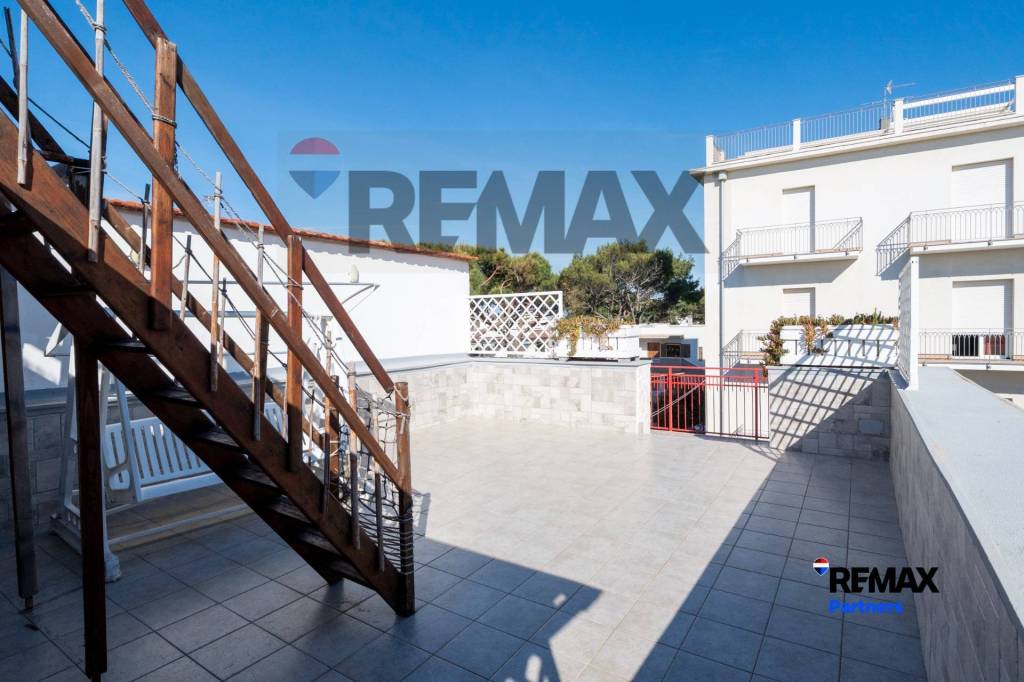 casa indipendente in vendita a Ginosa in zona Marina di Ginosa