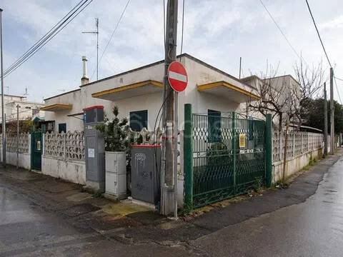 casa indipendente in vendita a Ginosa in zona Marina di Ginosa
