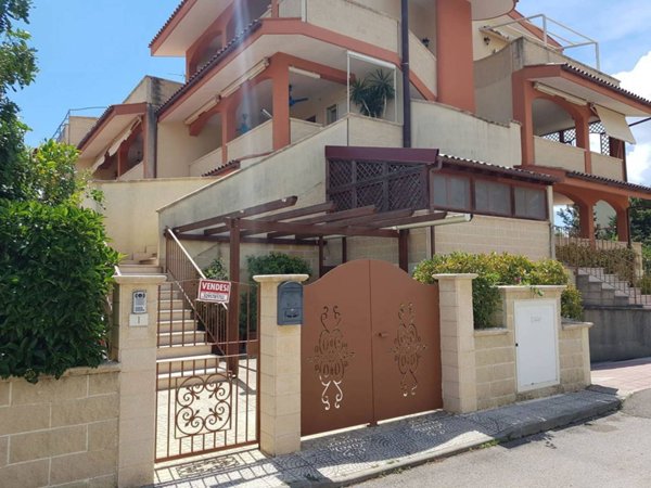 casa indipendente in vendita a Ginosa in zona Marina di Ginosa