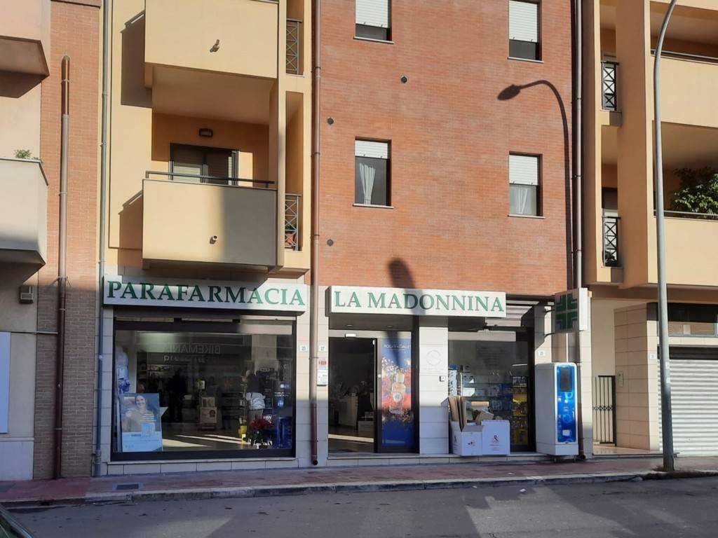 negozio in vendita a Grottaglie