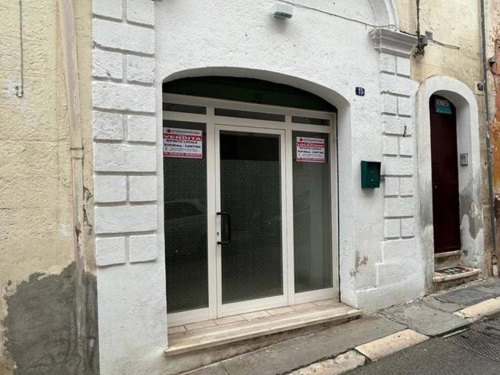 negozio in vendita a Grottaglie