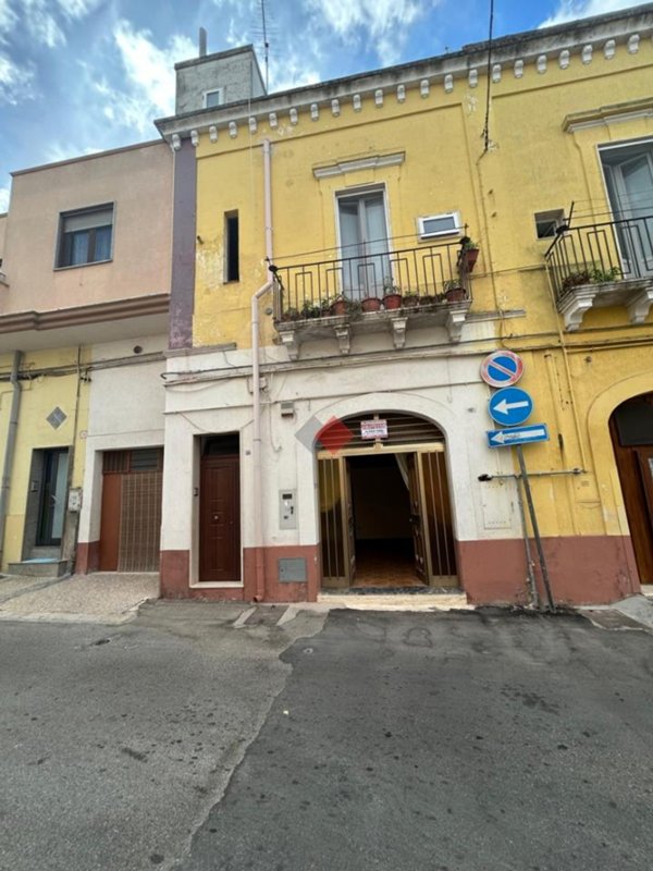 casa indipendente in vendita a Grottaglie