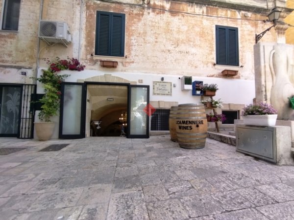 locale commerciale in vendita a Grottaglie