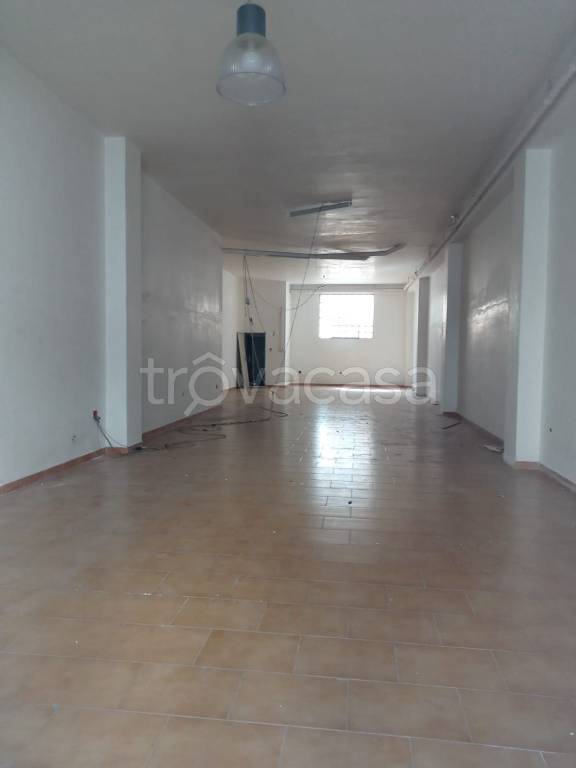 locale commerciale in vendita a Grottaglie