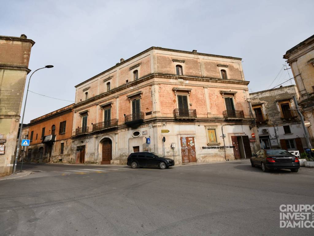 casa indipendente in vendita a Grottaglie