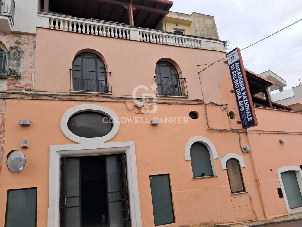 locale commerciale in vendita a Grottaglie