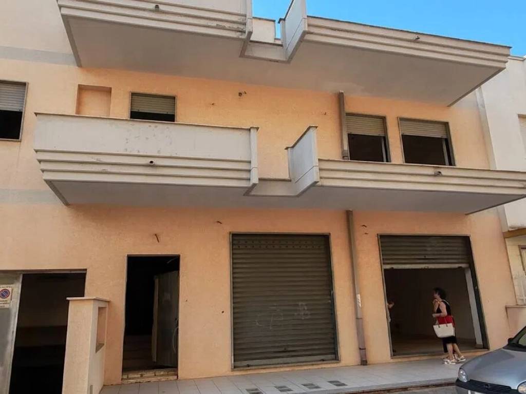 intera palazzina in vendita a Grottaglie