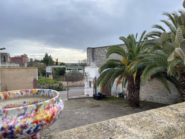 casa indipendente in vendita a Grottaglie