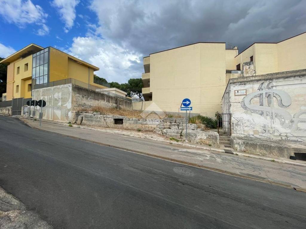 casa indipendente in vendita a Grottaglie