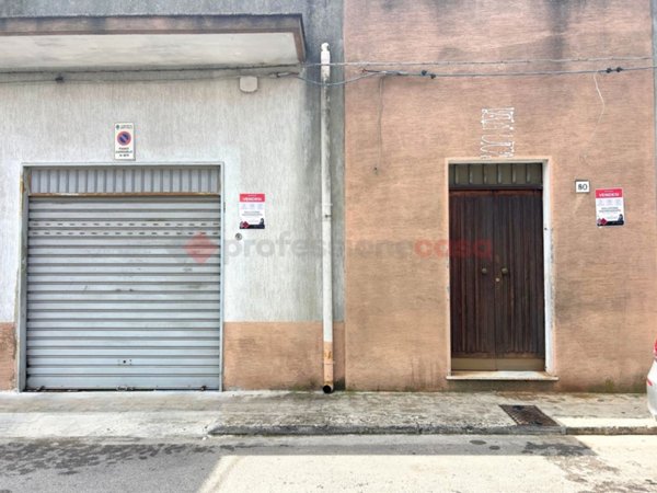 casa indipendente in vendita a Grottaglie