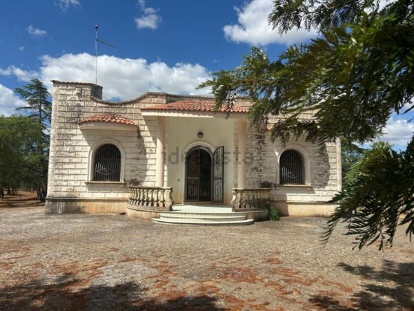 casa indipendente in vendita a Grottaglie