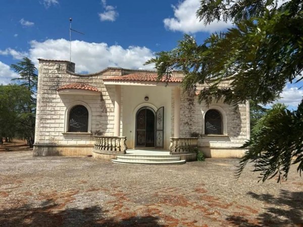 casa indipendente in vendita a Grottaglie
