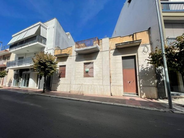 casa indipendente in vendita a Grottaglie