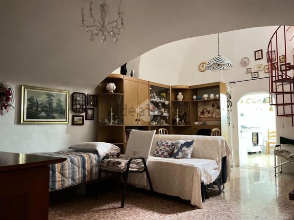 casa indipendente in vendita a Grottaglie