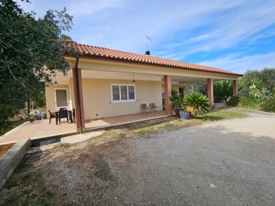 casa indipendente in vendita a Grottaglie