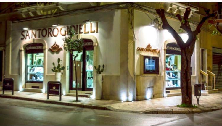 locale commerciale in vendita a Grottaglie