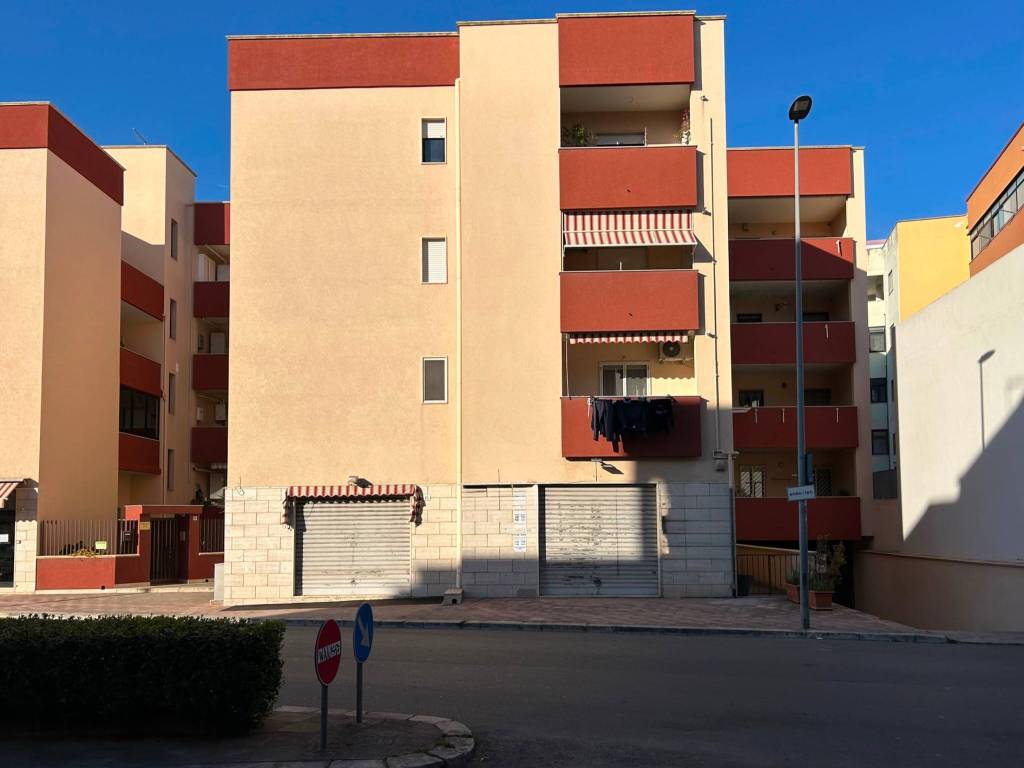 negozio in vendita a Grottaglie