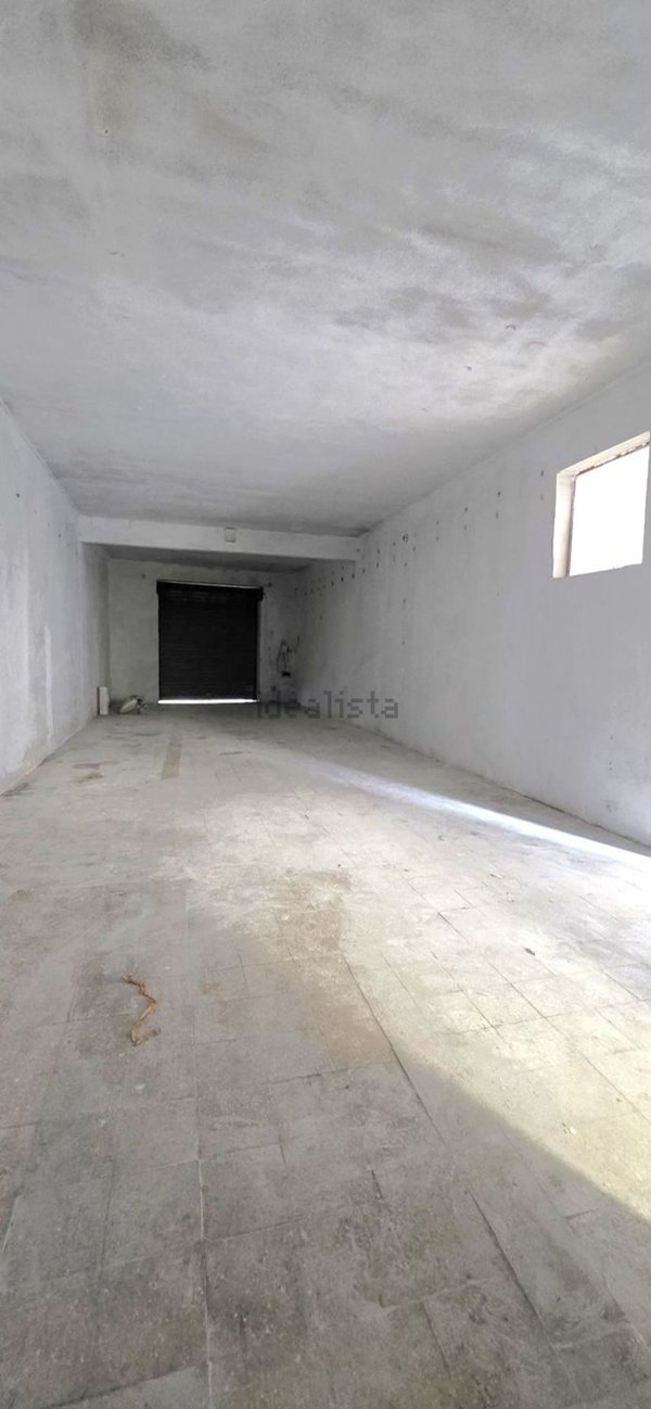 locale commerciale in vendita a Grottaglie