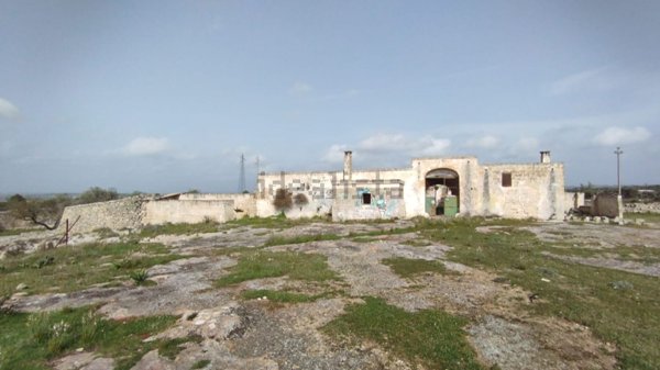 casale in vendita a Grottaglie
