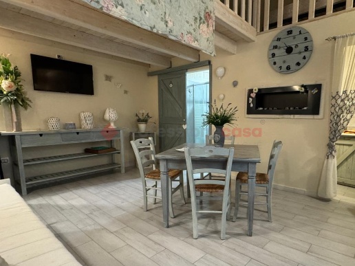 casa indipendente in vendita a Grottaglie