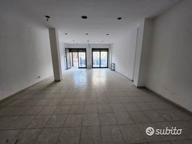 negozio in vendita a Grottaglie