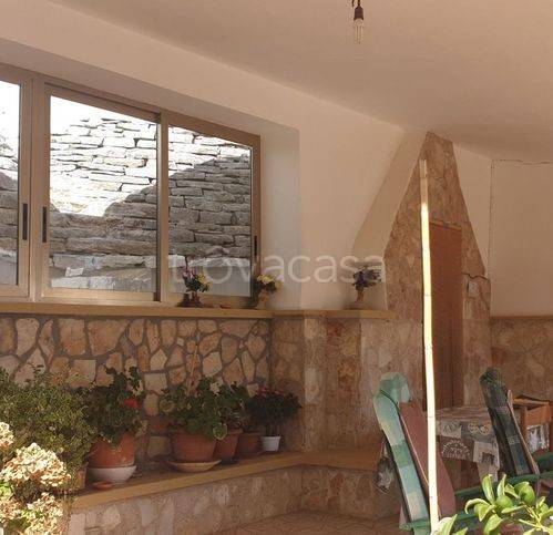 casa indipendente in vendita a Grottaglie