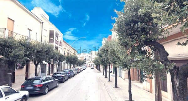locale commerciale in vendita a Grottaglie