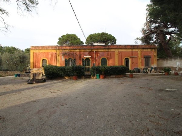 casa indipendente in vendita a Grottaglie