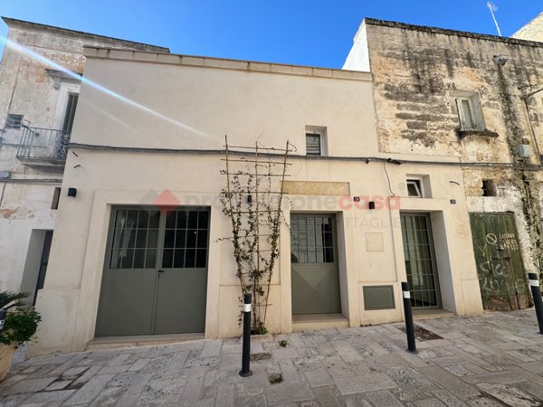 locale commerciale in vendita a Grottaglie