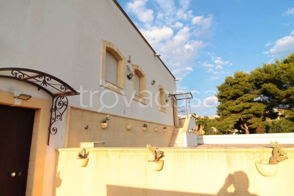 casa indipendente in vendita a Grottaglie