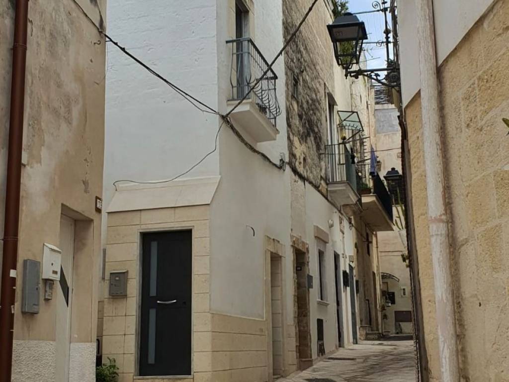intera palazzina in vendita a Grottaglie